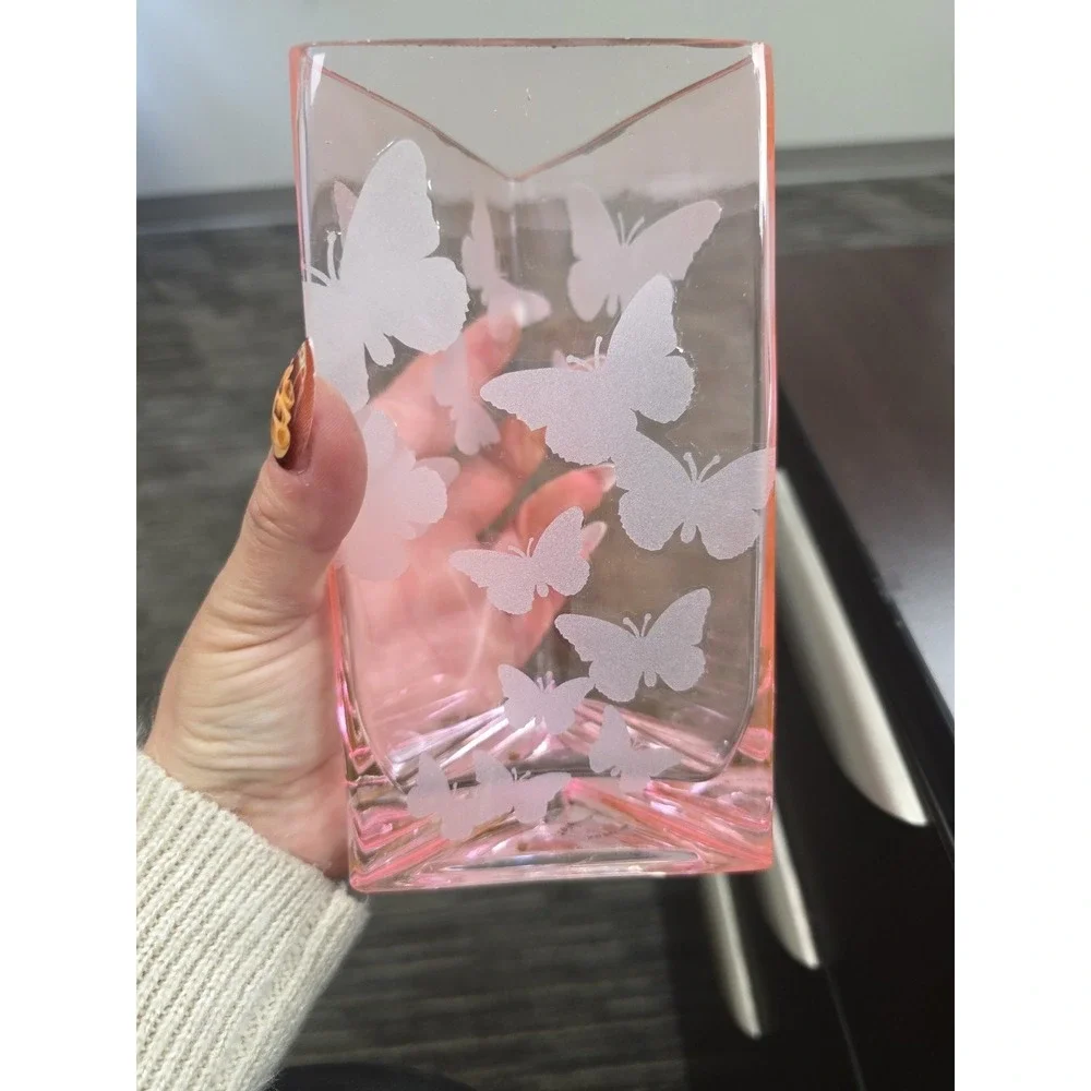 Vintage‎ Butterfly Motif Pink Depression Glass Vase Butterfly